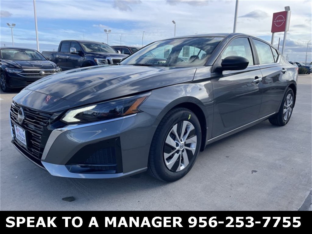 2025 Nissan Altima 2.5 S photo 2