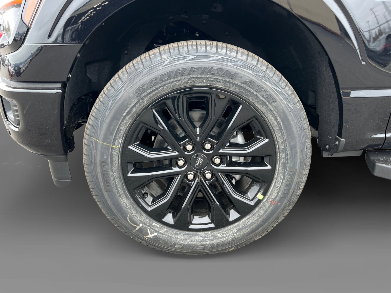 2025 Ford F-150 XLT photo 9