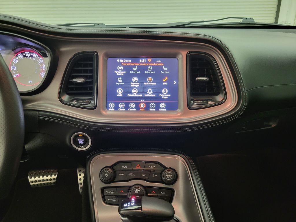 2023 Dodge Challenger R/T photo 19