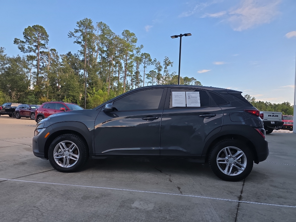 2023 Hyundai Kona SE photo 5