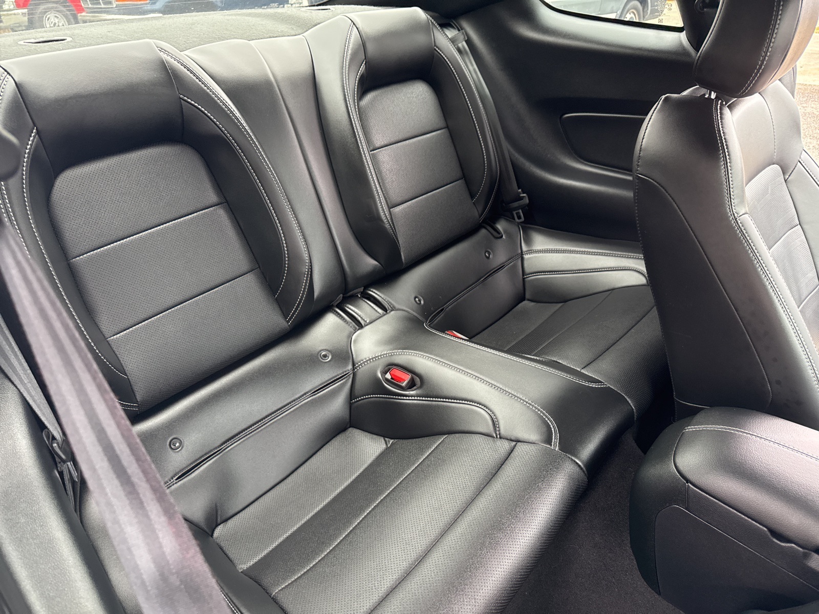 2023 Ford Mustang GT Premium photo 4