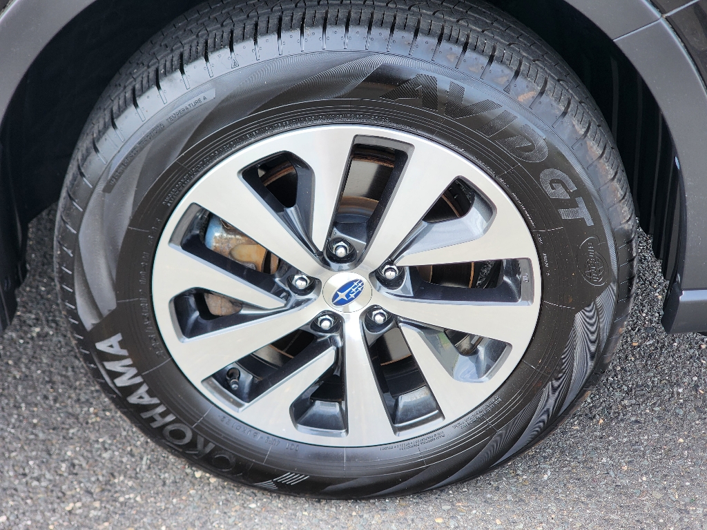 2022 Subaru Outback Premium photo 3