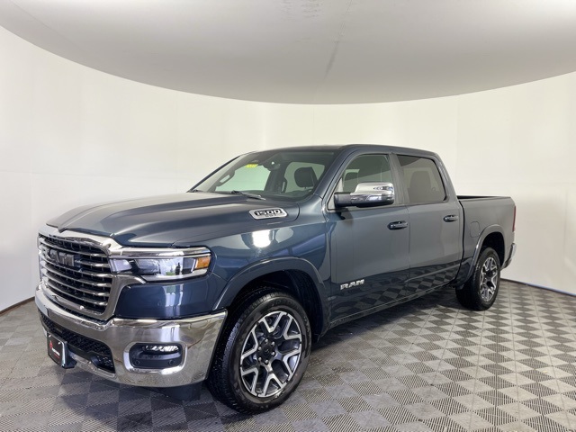 2025 Ram 1500 Laramie photo 3