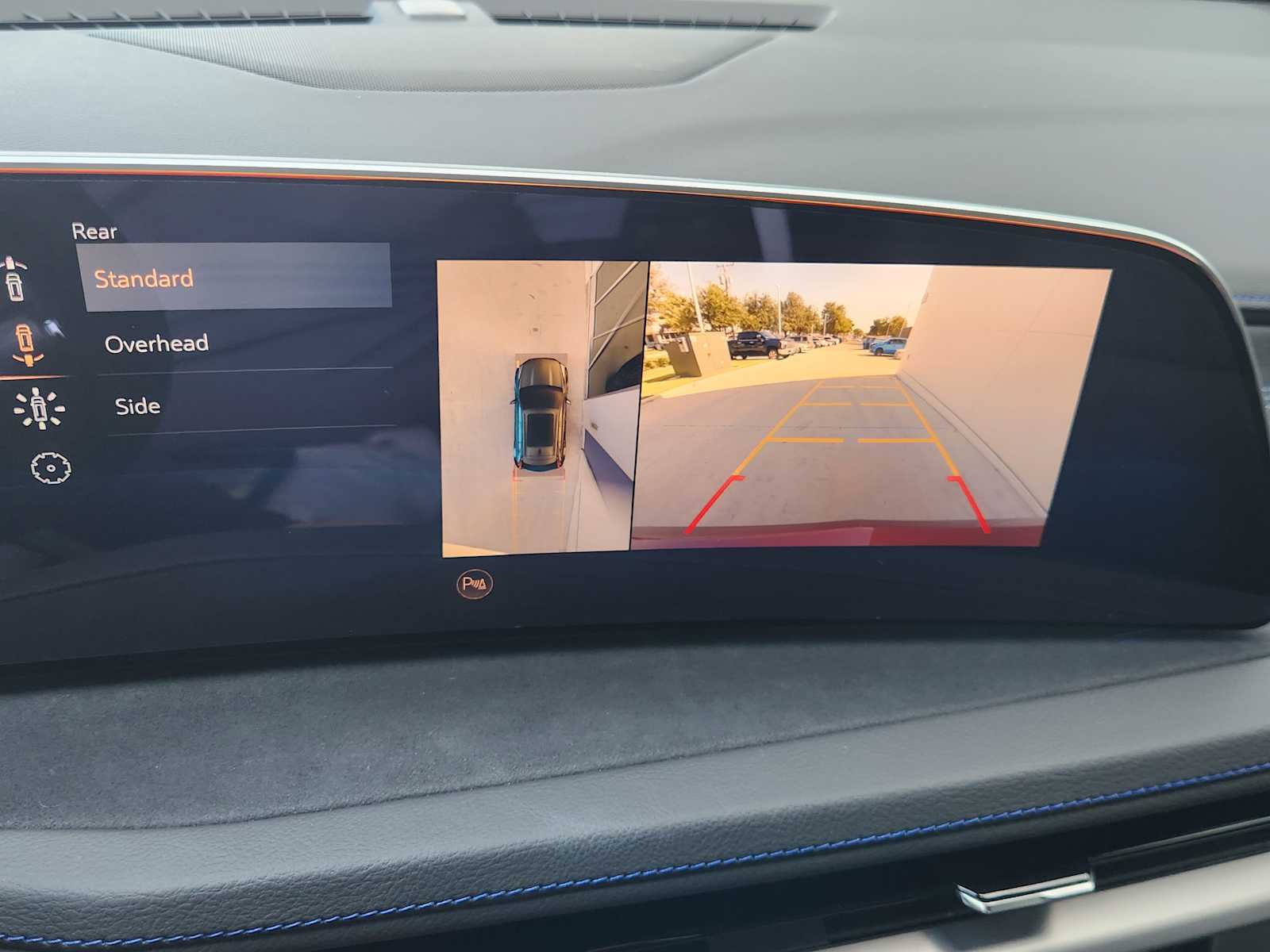 2025 Cadillac XT4 Sport photo 13