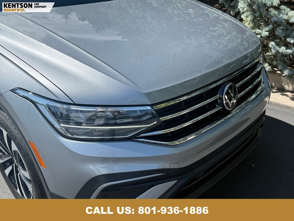 2023 Volkswagen Tiguan S photo 13