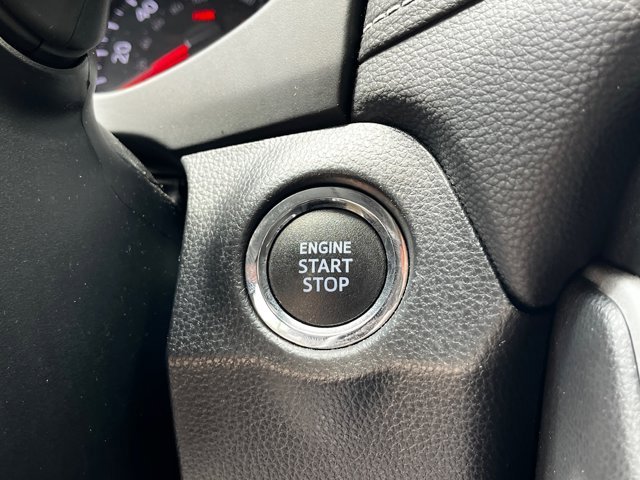 2021 Toyota RAV4 XLE photo 35