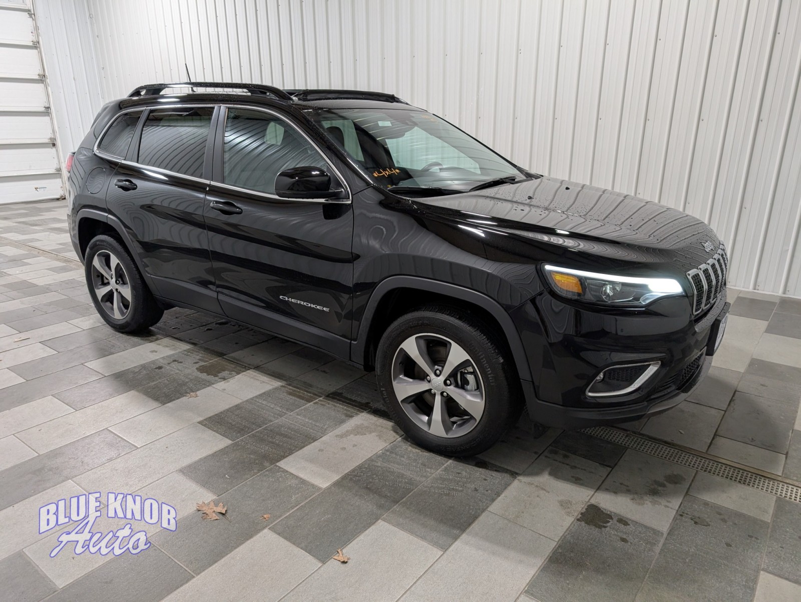 2022 Jeep Cherokee Limited photo 3