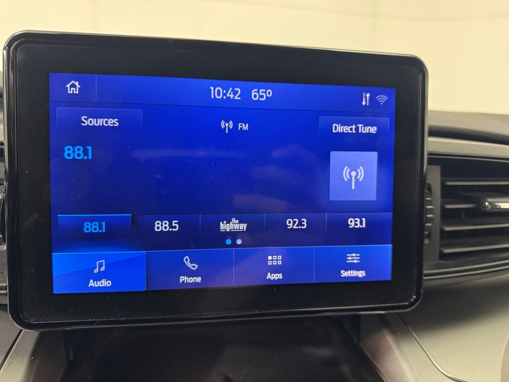 2021 Ford Explorer XLT photo 11