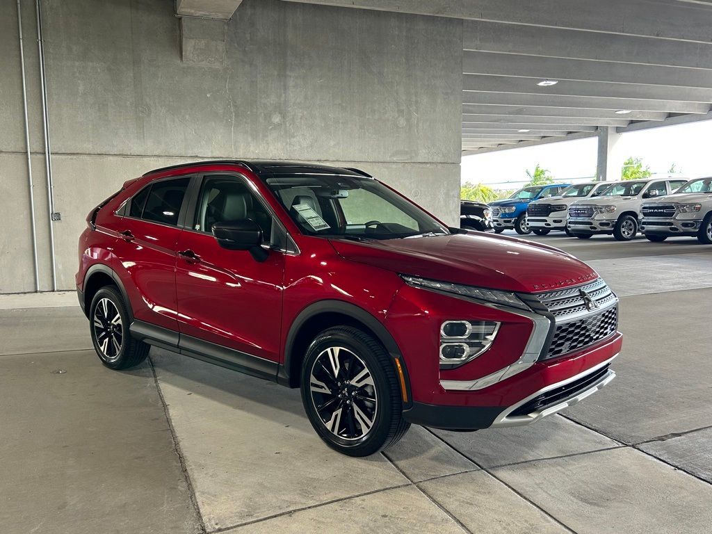 2024 Mitsubishi Eclipse Cross SE photo 2