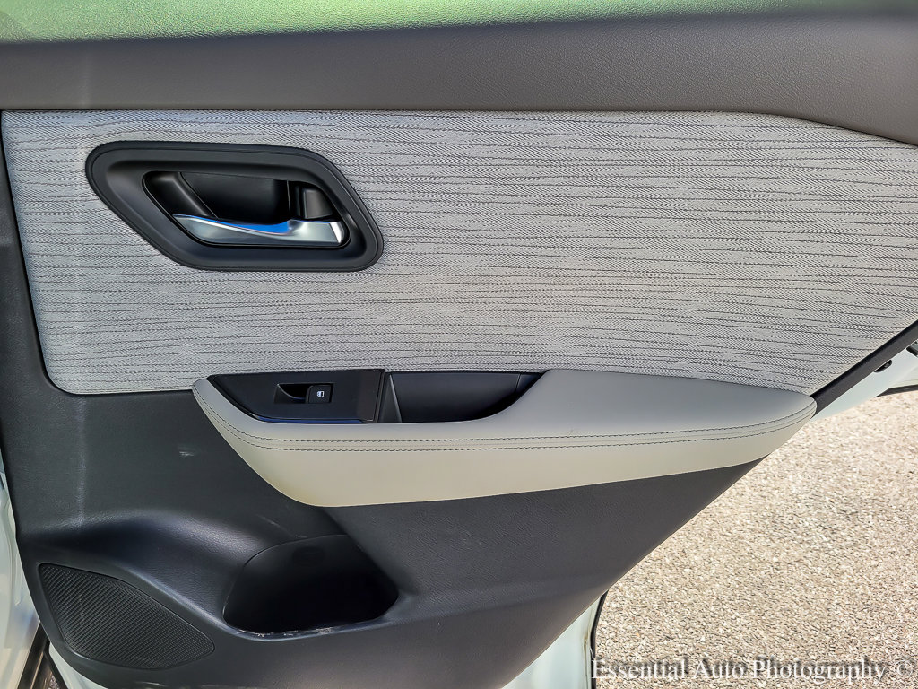 2023 NISSAN ROGUE - Image 19