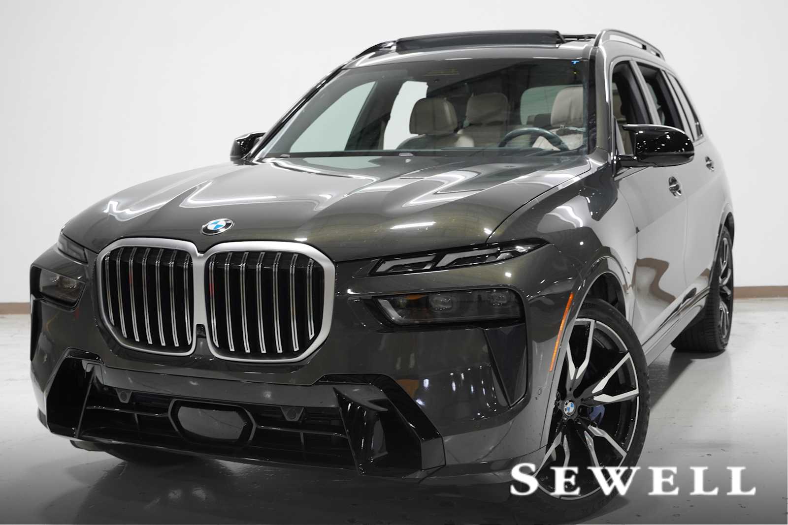 2024 BMW X7 M60i