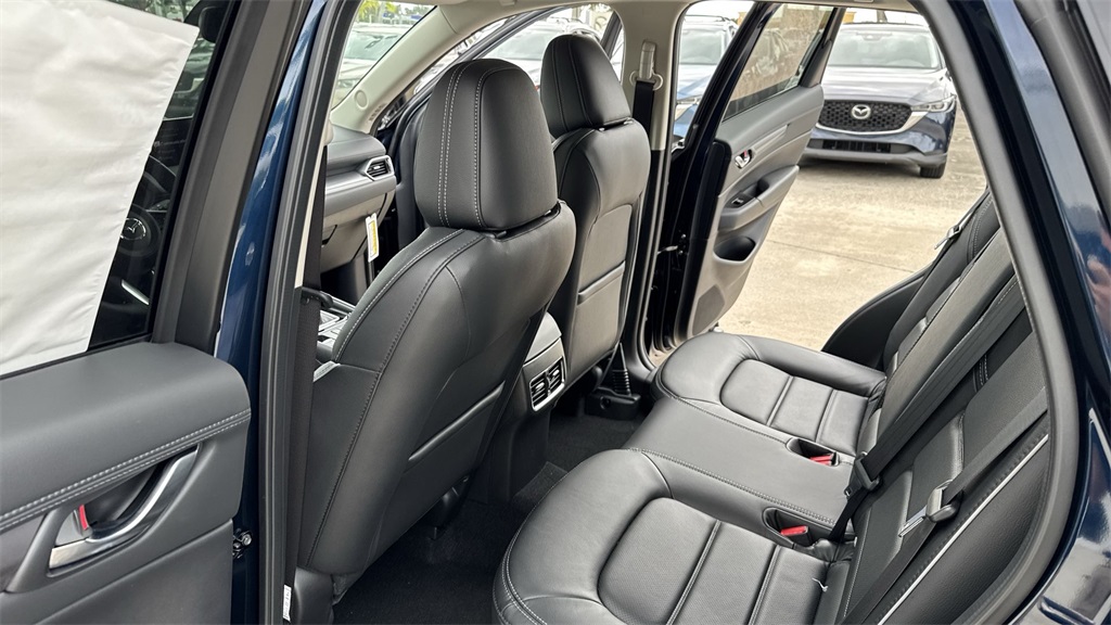 2025 Mazda CX-5 2.5 S Preferred photo 30