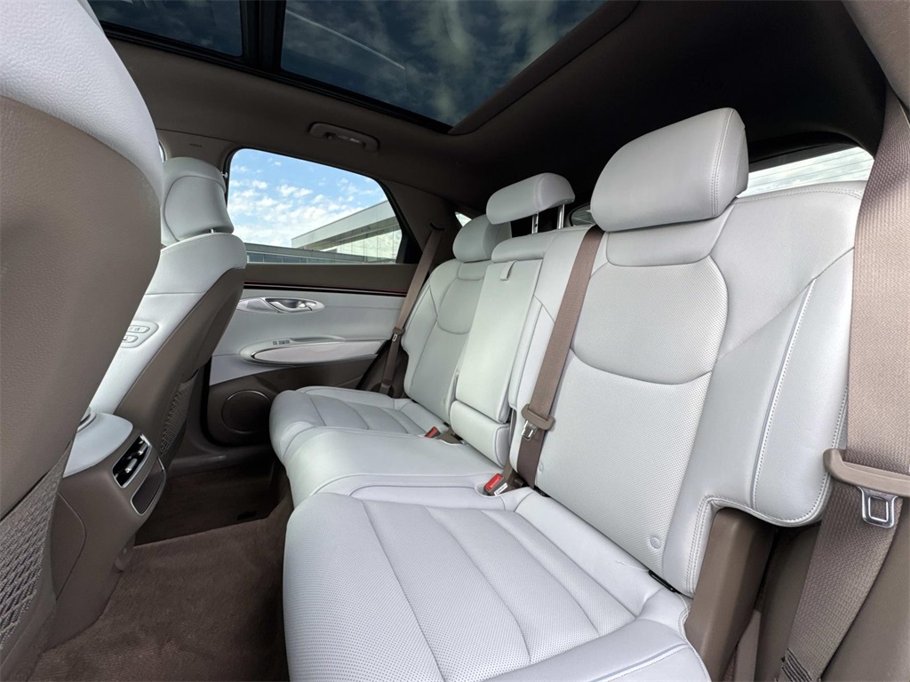 2026 Genesis GV70 2.5T Advanced photo 11