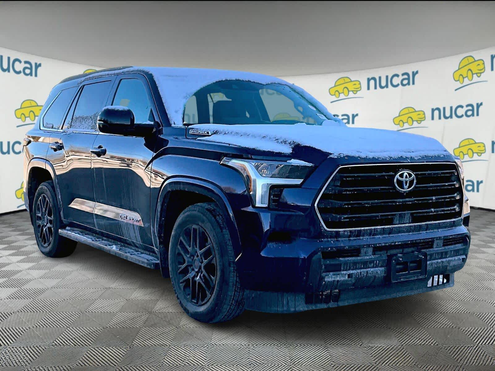 2024 Toyota Sequoia SR5's photo