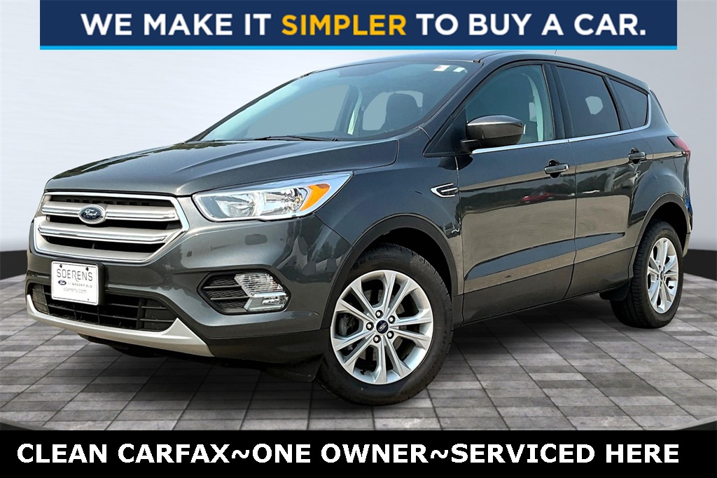 Used 2019 Ford Escape SE with VIN 1FMCU0GD5KUB96700 for sale in Brookfield, WI