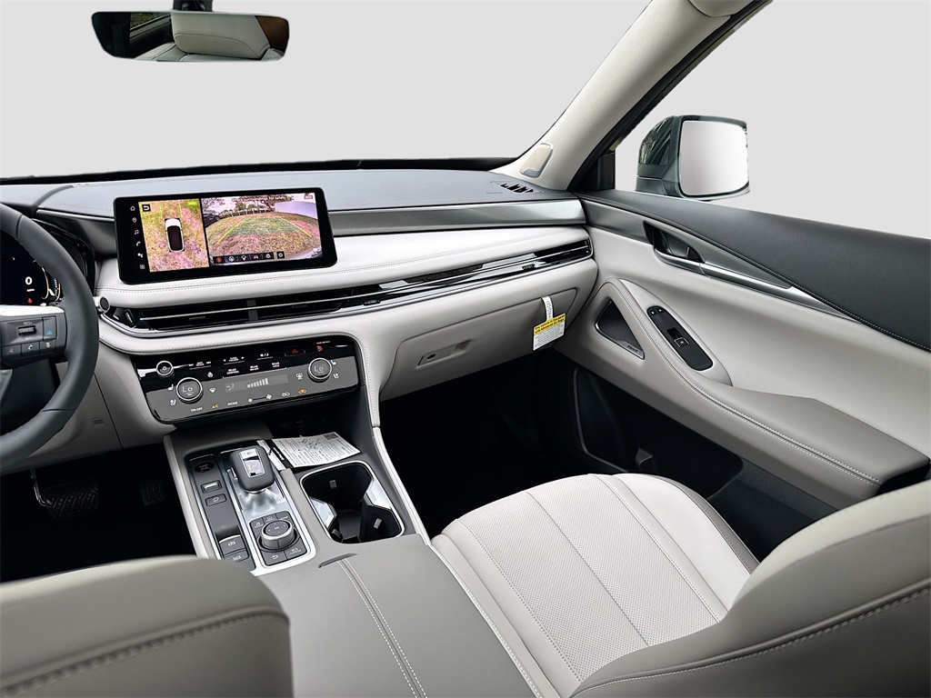 2026 Infiniti QX60 Luxe photo 24