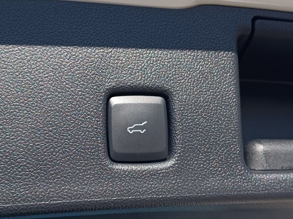 2024 Ford Escape ST-Line Select photo 12