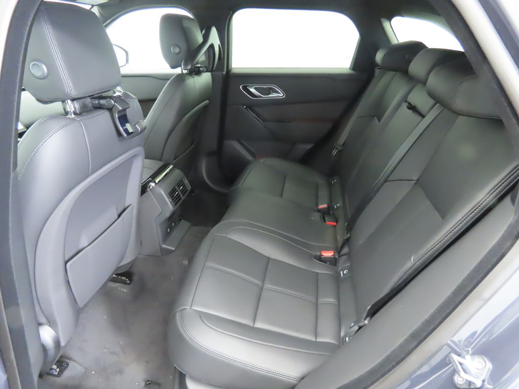 2026 Land Rover Range Rover Velar SE photo 20