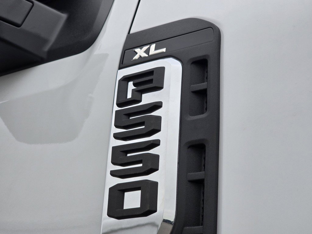 2024 Ford F-550 XL photo 23