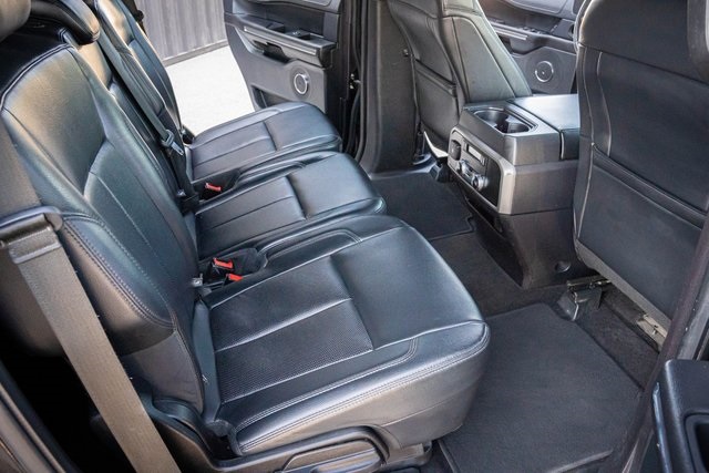 2019 Ford Expedition XLT photo 32