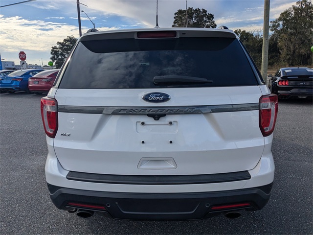 2018 Ford Explorer XLT photo 3