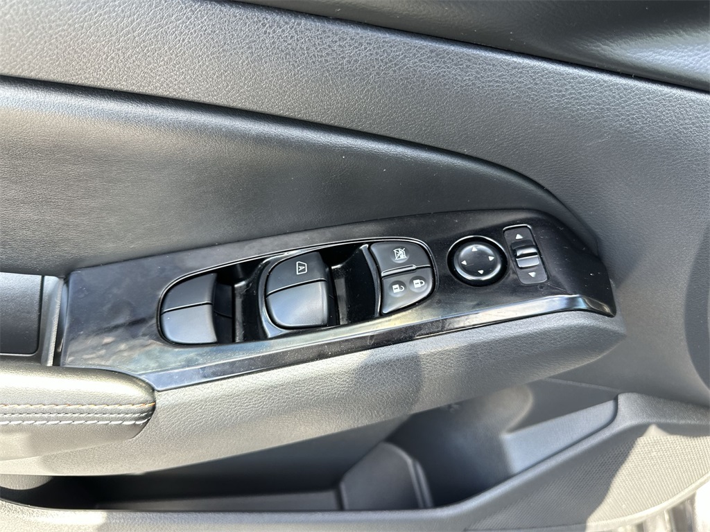 2024 Nissan Altima 2.5 SR photo 13