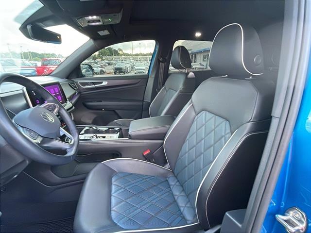 2024 Volkswagen Atlas Cross Sport SEL Premium R-Line photo 13