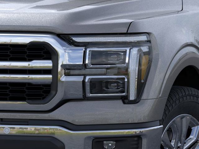 2025 Ford F-150 Lariat photo 18