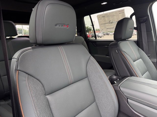 2026 Gmc Acadia AT4 photo 6