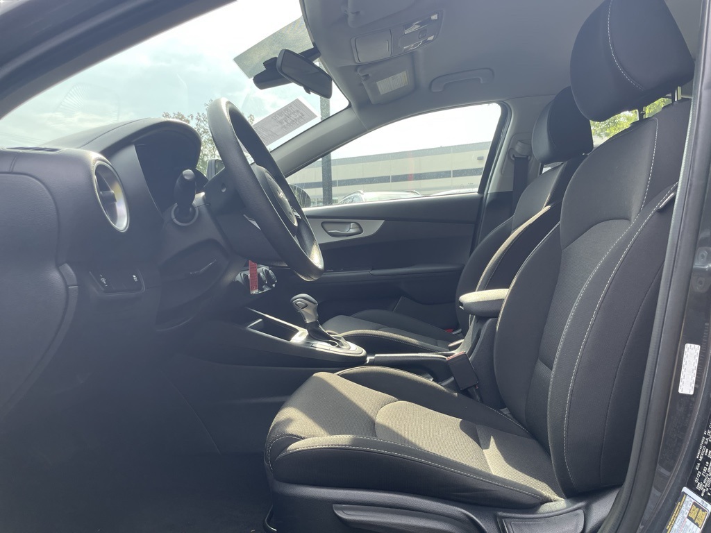 2023 Kia Forte LXS photo 16