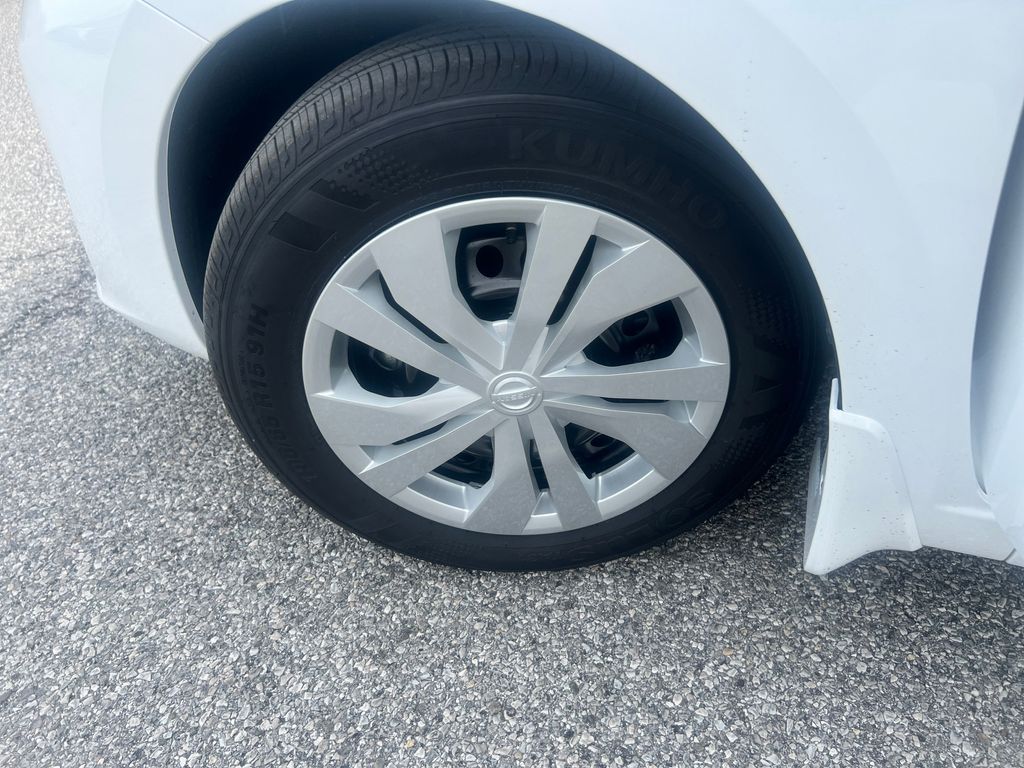 2025 Nissan Versa 1.6 S photo 24