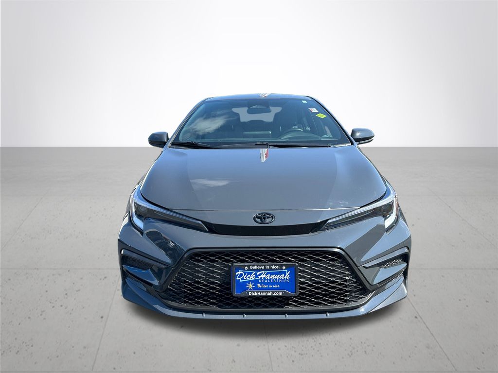 2025 Toyota Corolla SE photo 3