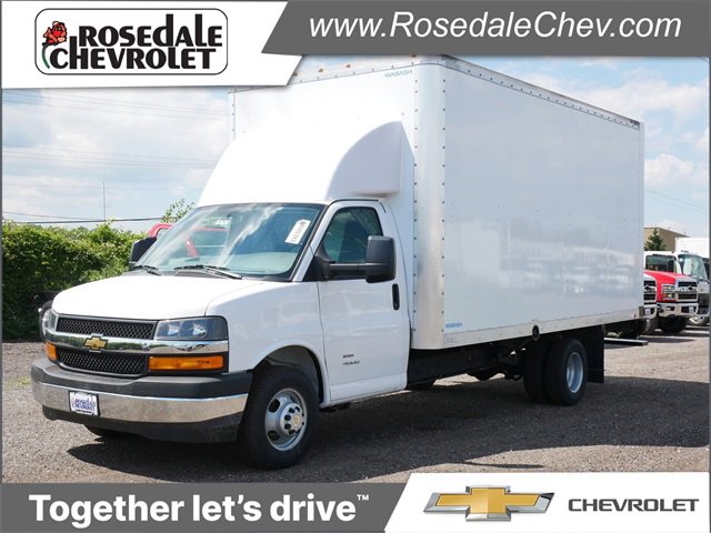 2025 Chevrolet Express Cutaway Base's photo