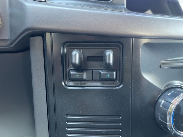 2025 Ford F-150 Lightning photo 29