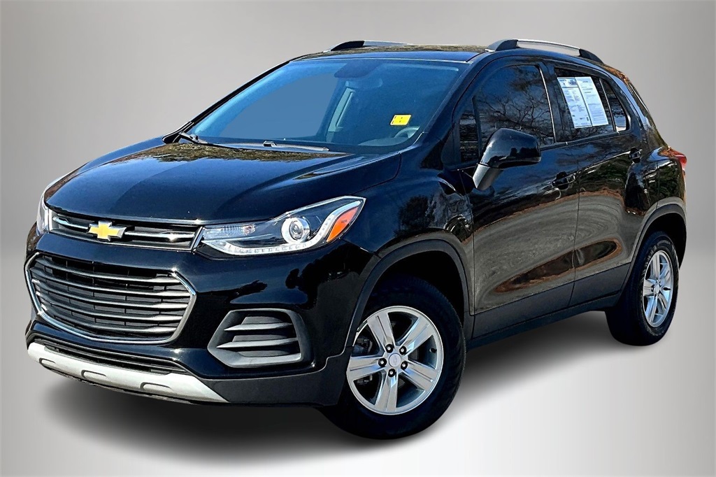 2021 Chevrolet Trax LT photo 2