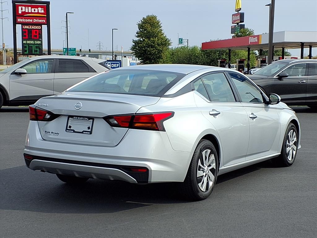 2022 Nissan Altima 2.5 S photo 8