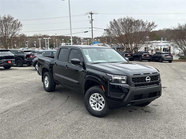 2026 Nissan Frontier Crew Cab S photo 2