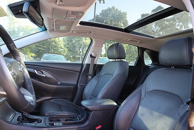2018 Hyundai Elantra GT Base photo 30