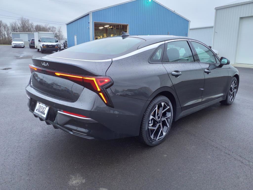 2025 Kia K5 EX photo 4