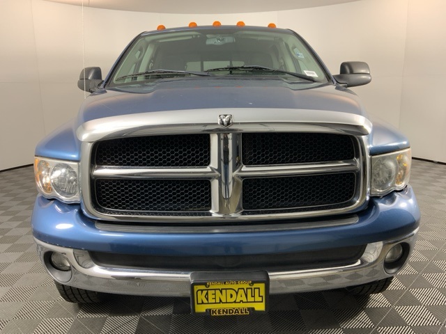 2003 Dodge Ram SLT photo 2