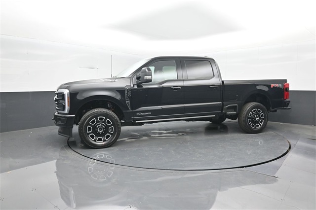 2025 Ford F-350 Platinum photo 4