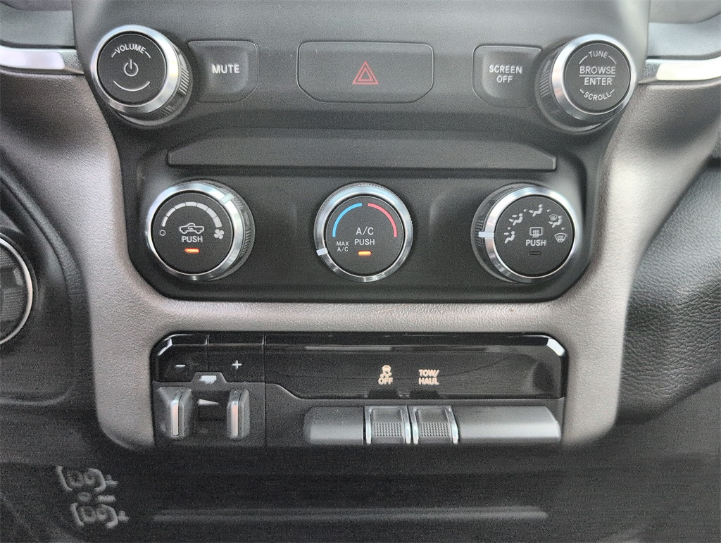 2024 Ram 2500 Big Horn photo 18