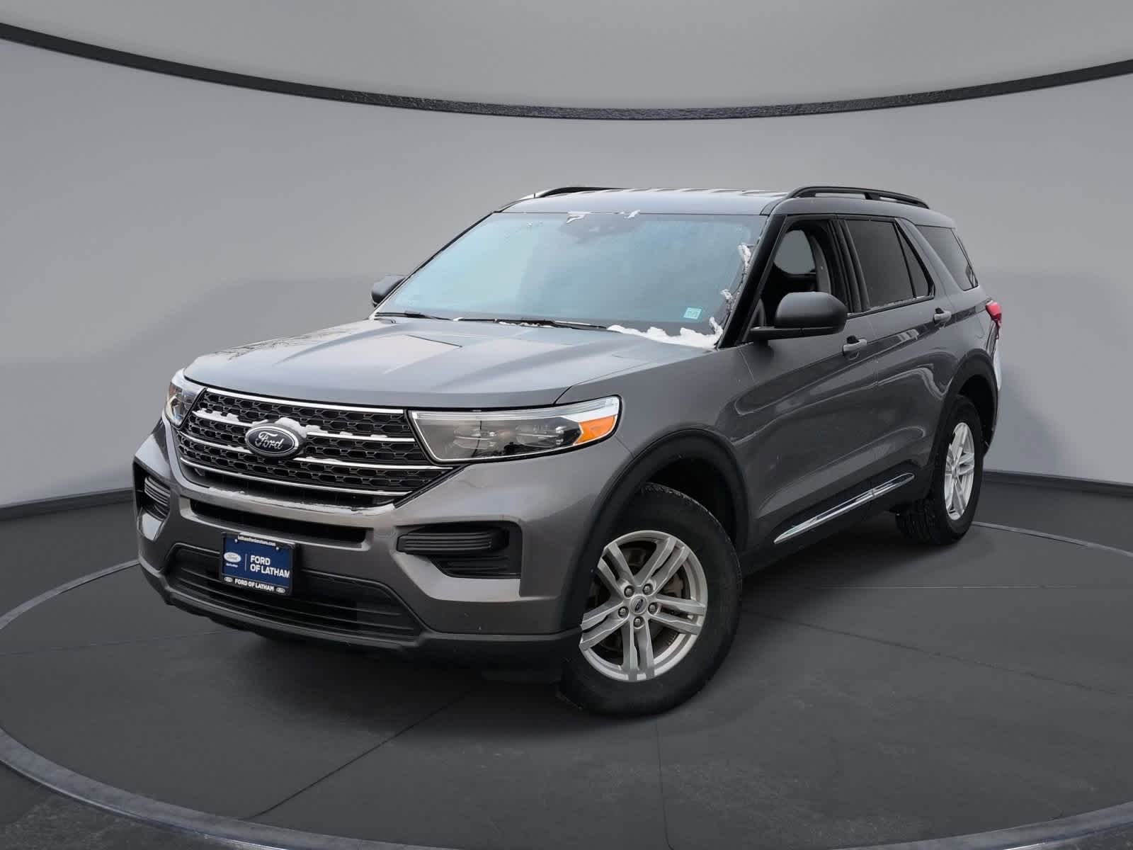 2022 Ford Explorer XLT's photo