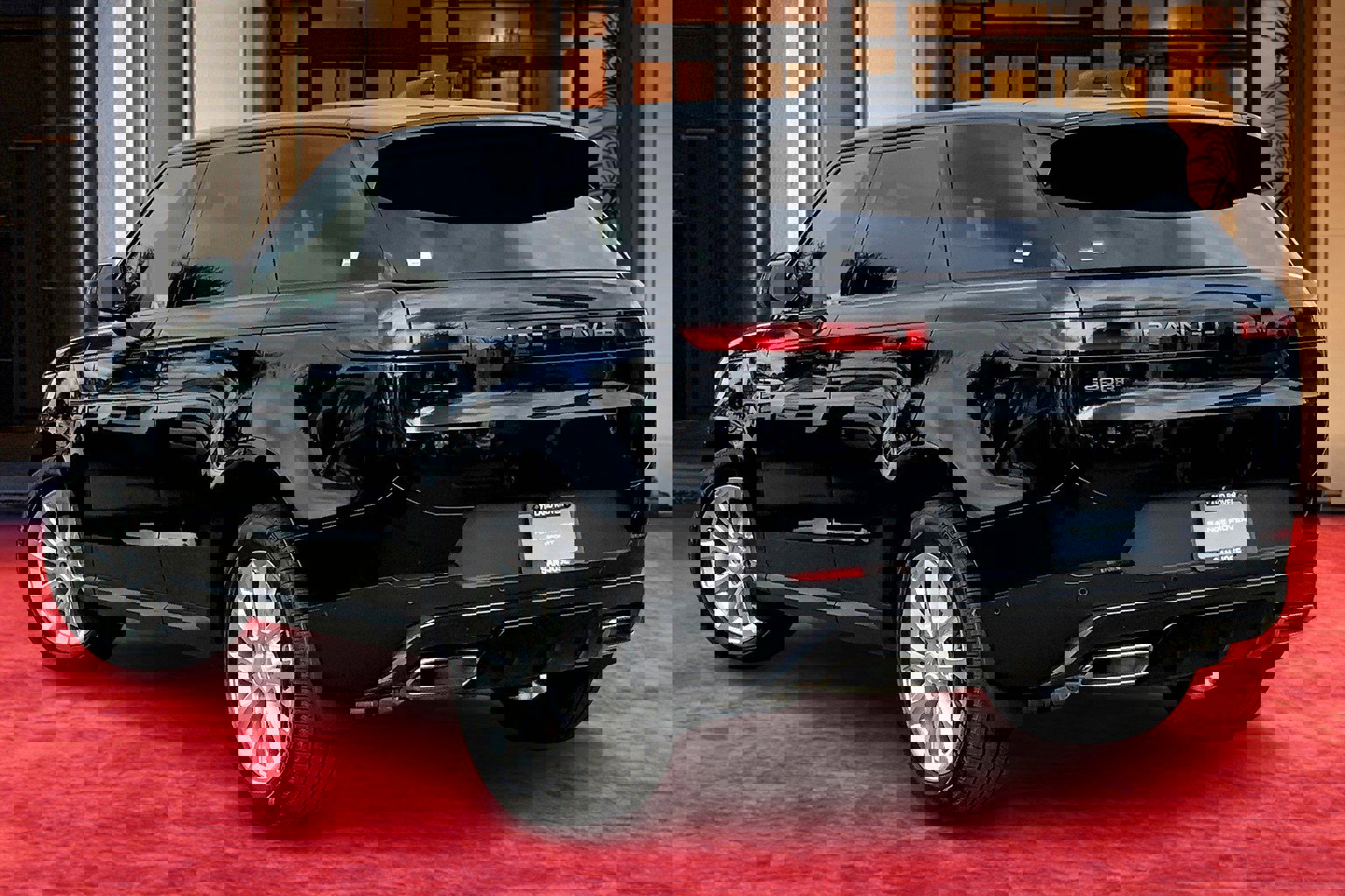 2025 Land Rover Range Rover Sport SE photo 3
