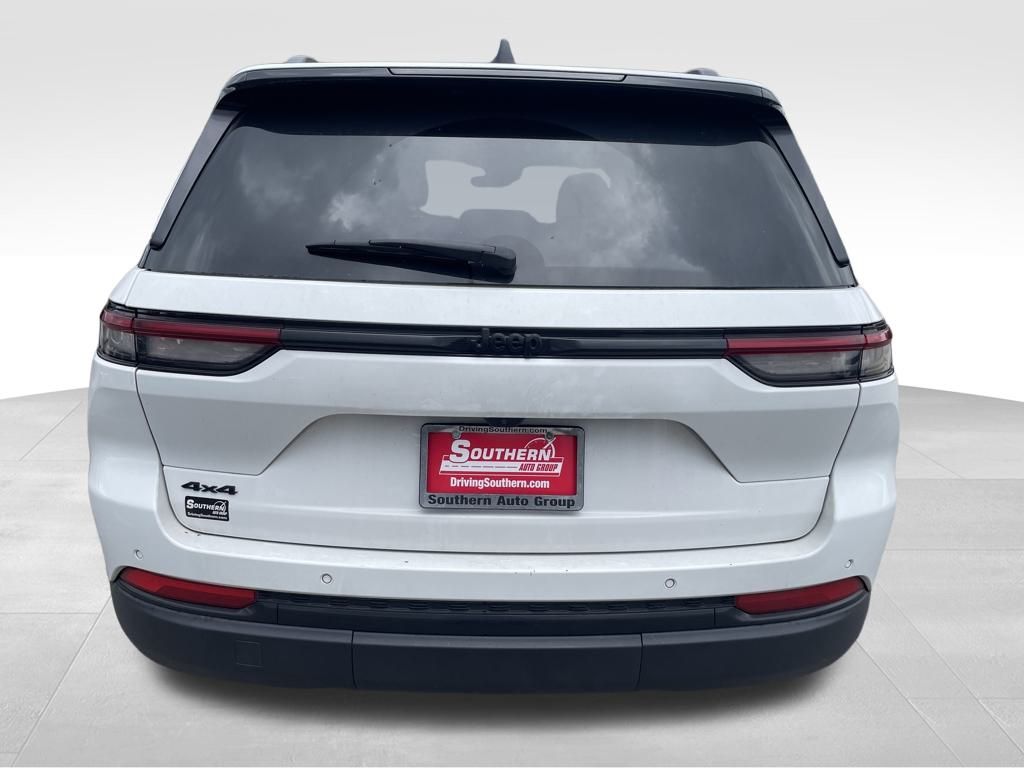 2025 Jeep Grand Cherokee Altitude X photo 3