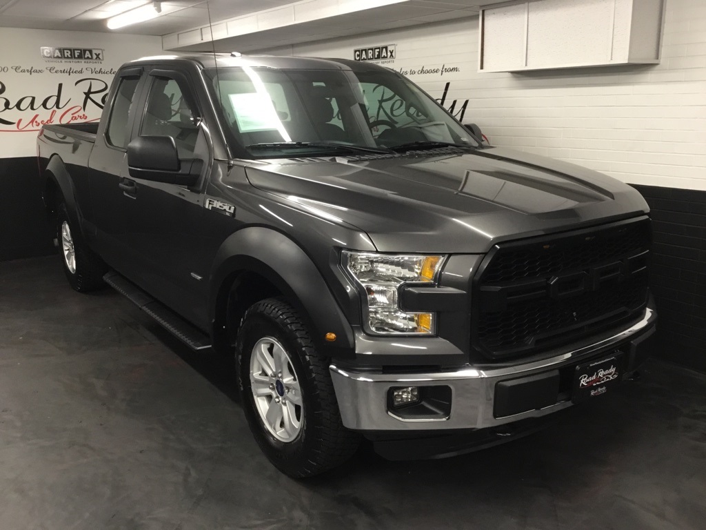 2015 Ford F-150 XL photo 2