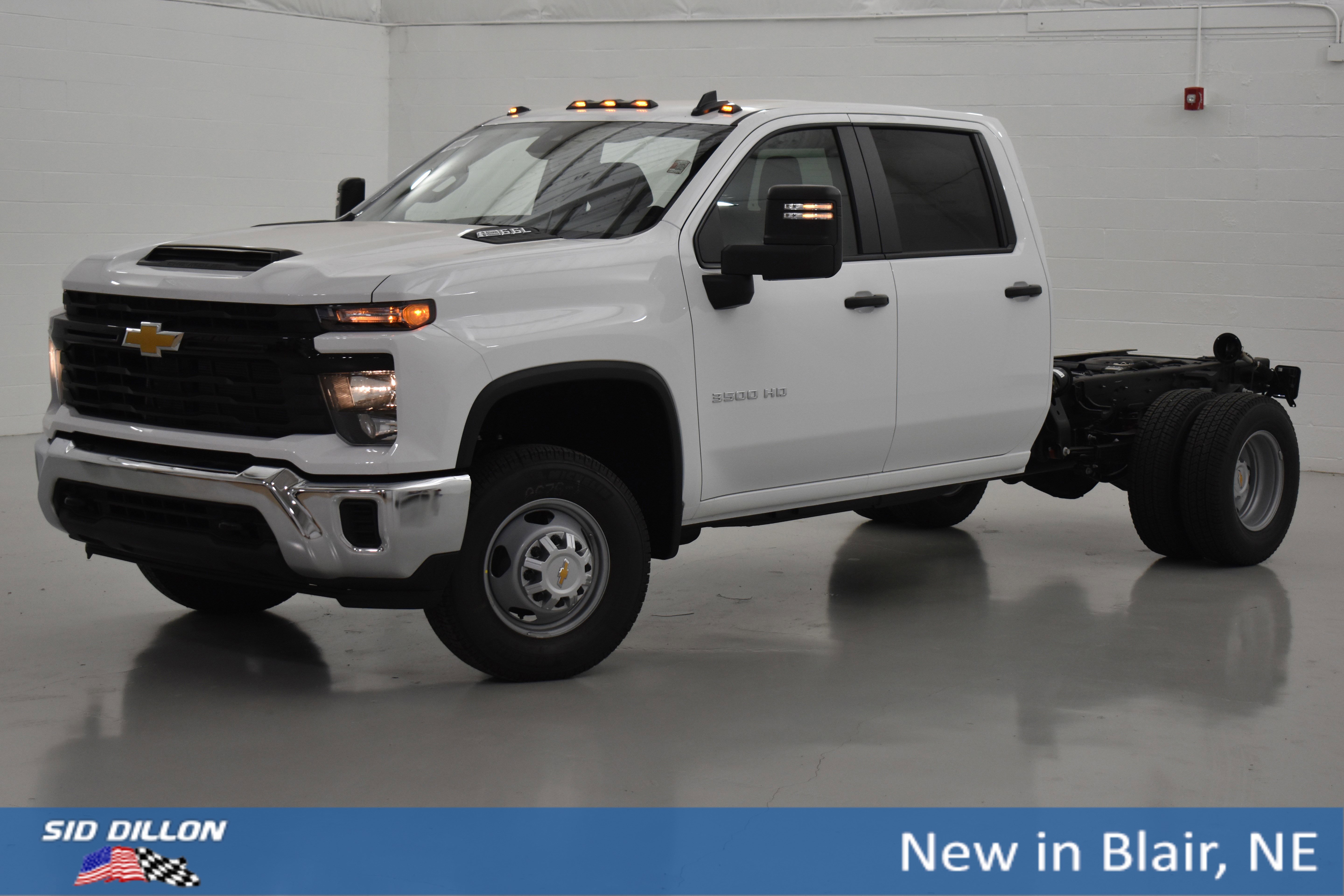 2026 Chevrolet Silverado 3500HD Work Truck's photo