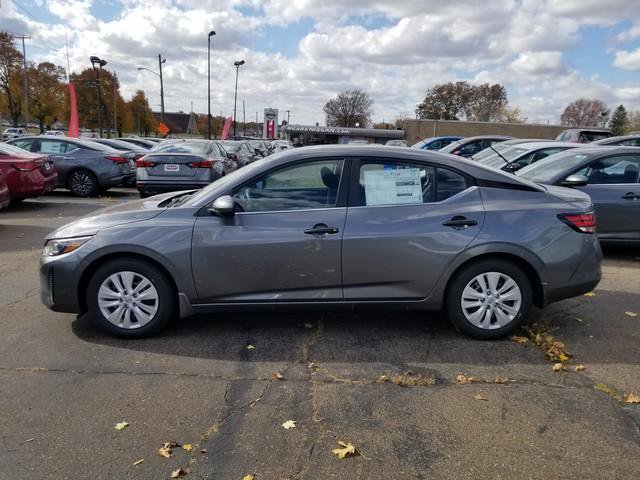 2025 Nissan Sentra S photo 2