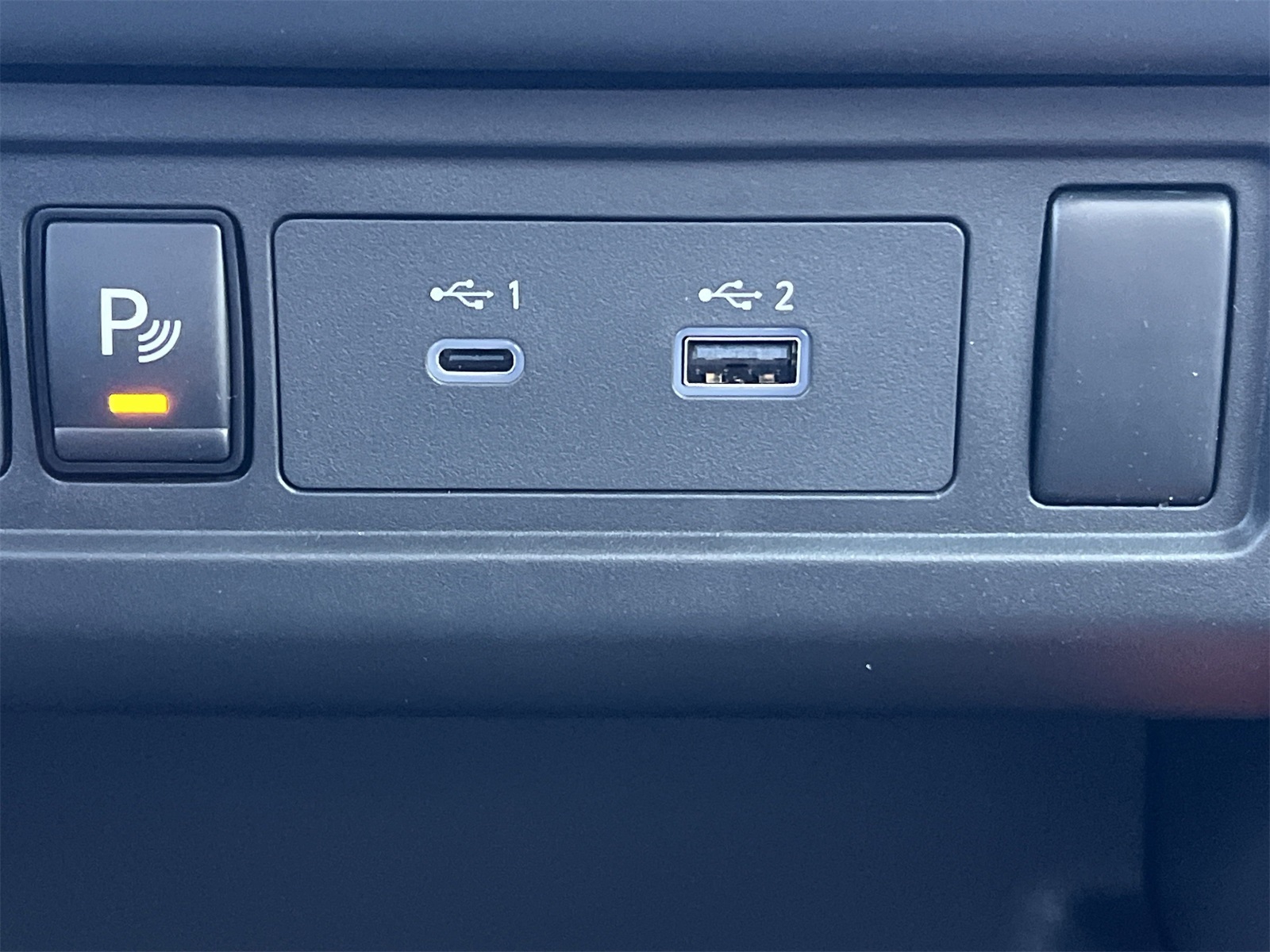 2025 Nissan Frontier PRO-X photo 12