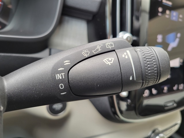 2022 Volvo XC40 T5 Inscription photo 31